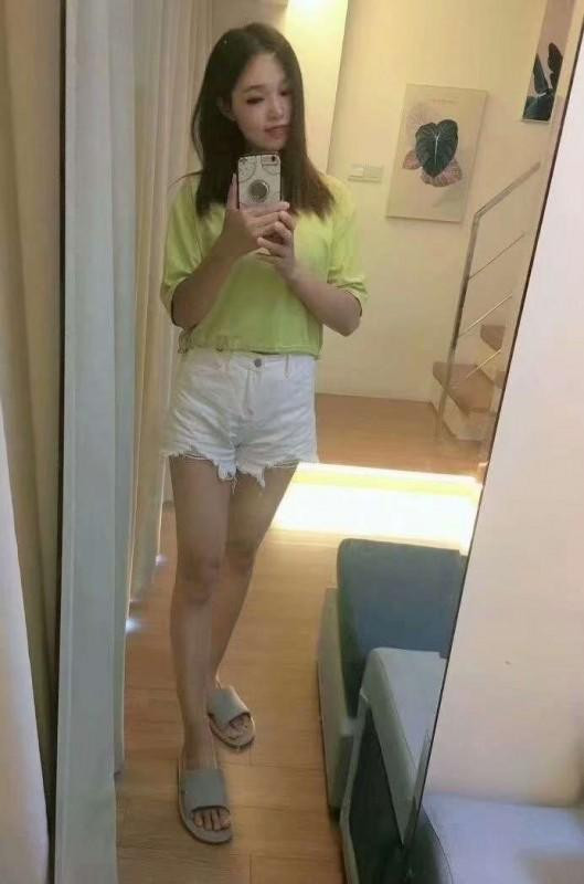 青年路女孩潘潘